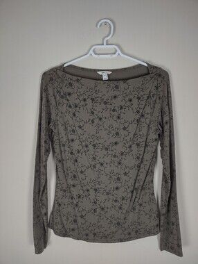 RW&CO. Floral Long Sleeve Top. Size Medium